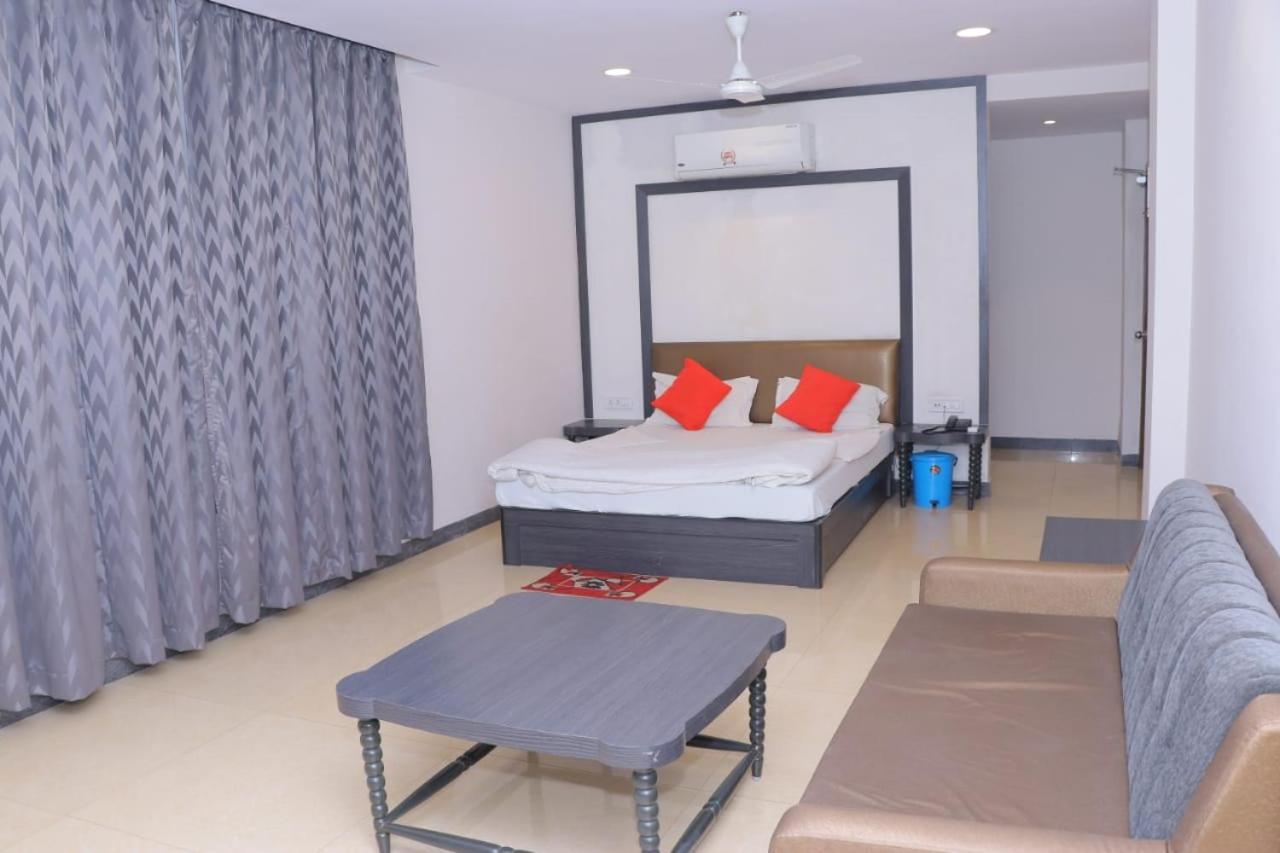 Sshankar Guest House Калькутта Экстерьер фото